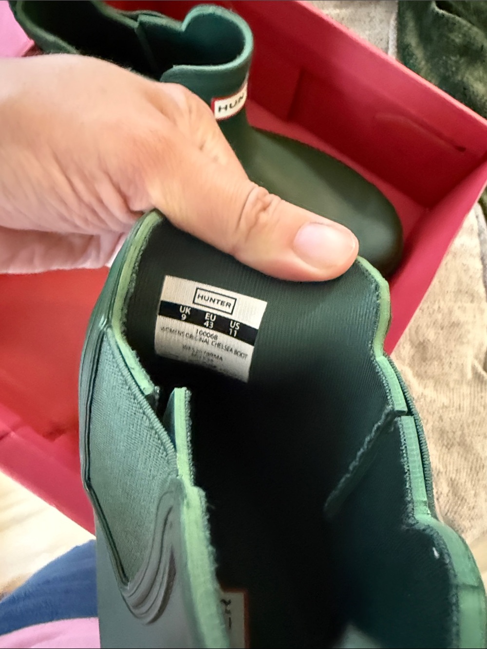 Hunter Women’s Forest Green Chelsea Rain Boots - Picture 2 of 4
